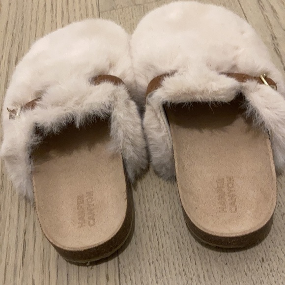 Shoes - Picture 3 of 3